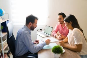 5 beneficios de ser agente de seguros y finanzas que un empleo tradicional no te ofrece 